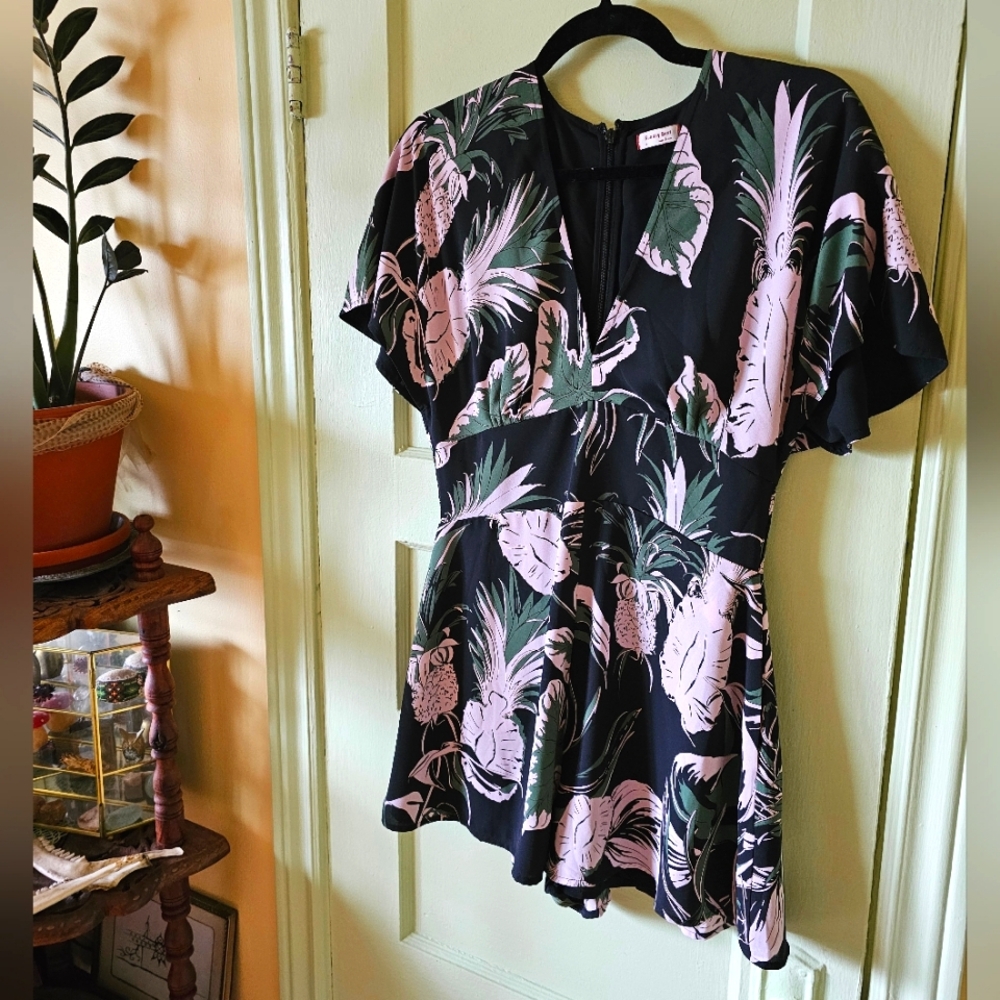 Sunday Best tropical Hawaiian pineapple leaf print romper